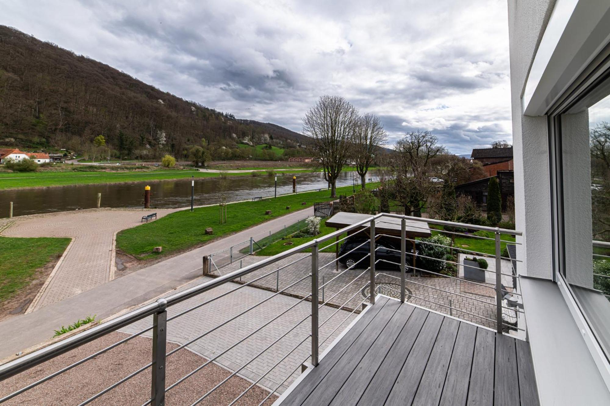 Ferienwohnungen Am Weserstrand Bodenwerder Exterior foto